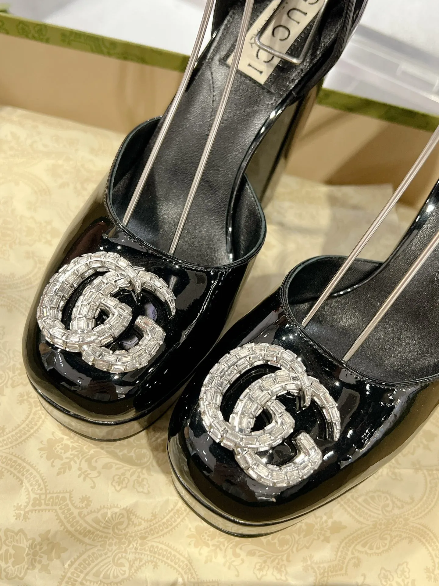 GG CRYSTALS PLATFORM PUMPS BLACK CALFSKIN