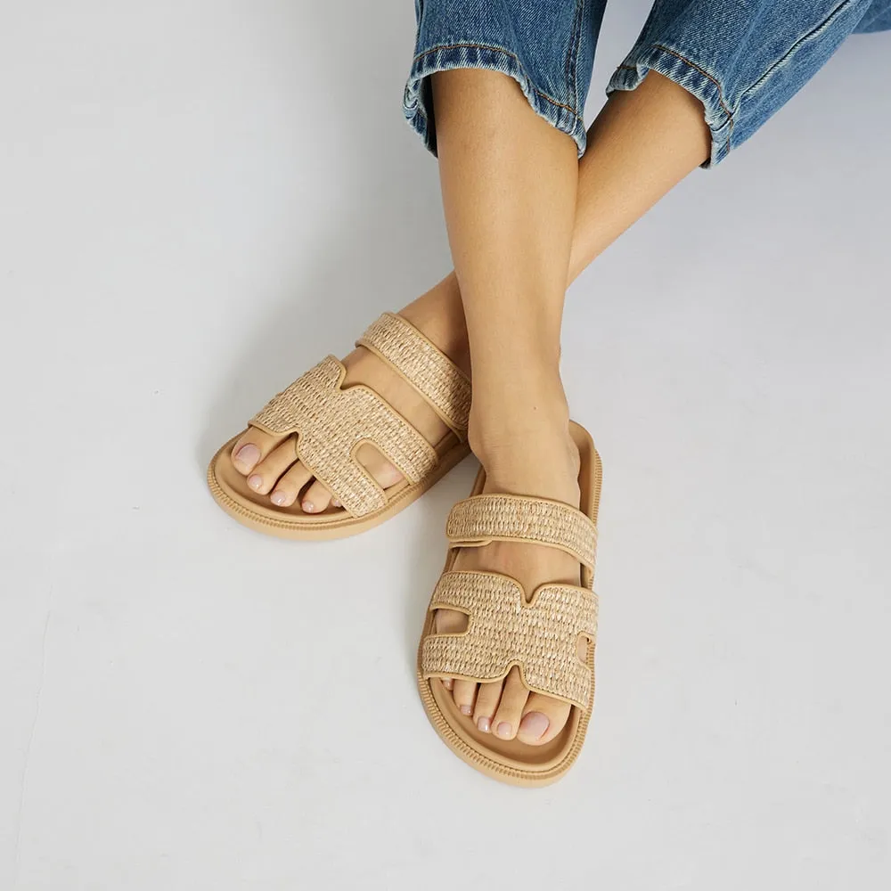 Guru Slide in Tan Raffia