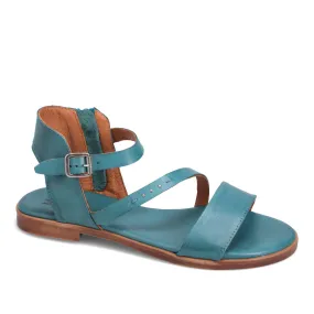 Landyn Sandal