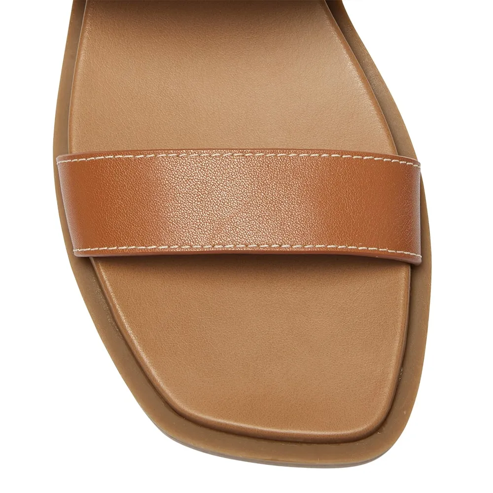 Malibu Flat in Tan Leather