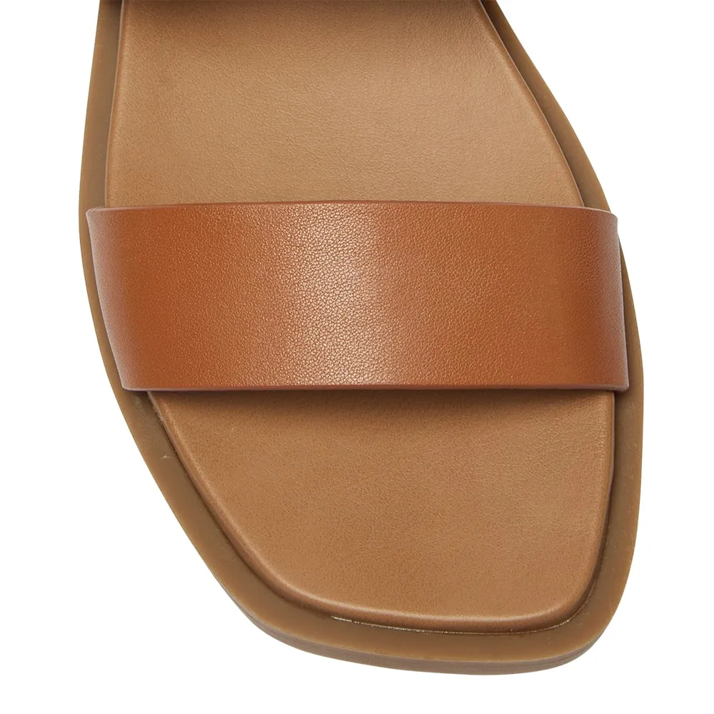 Meadow Sandal in Tan Leather