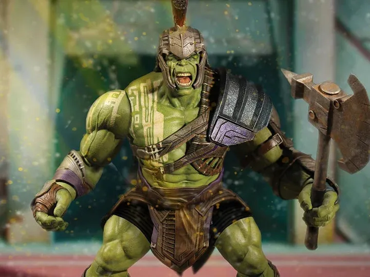 Mezco Toyz ONE:12 Collective: Gladiator Hulk from Thor Ragnorok Action Figure