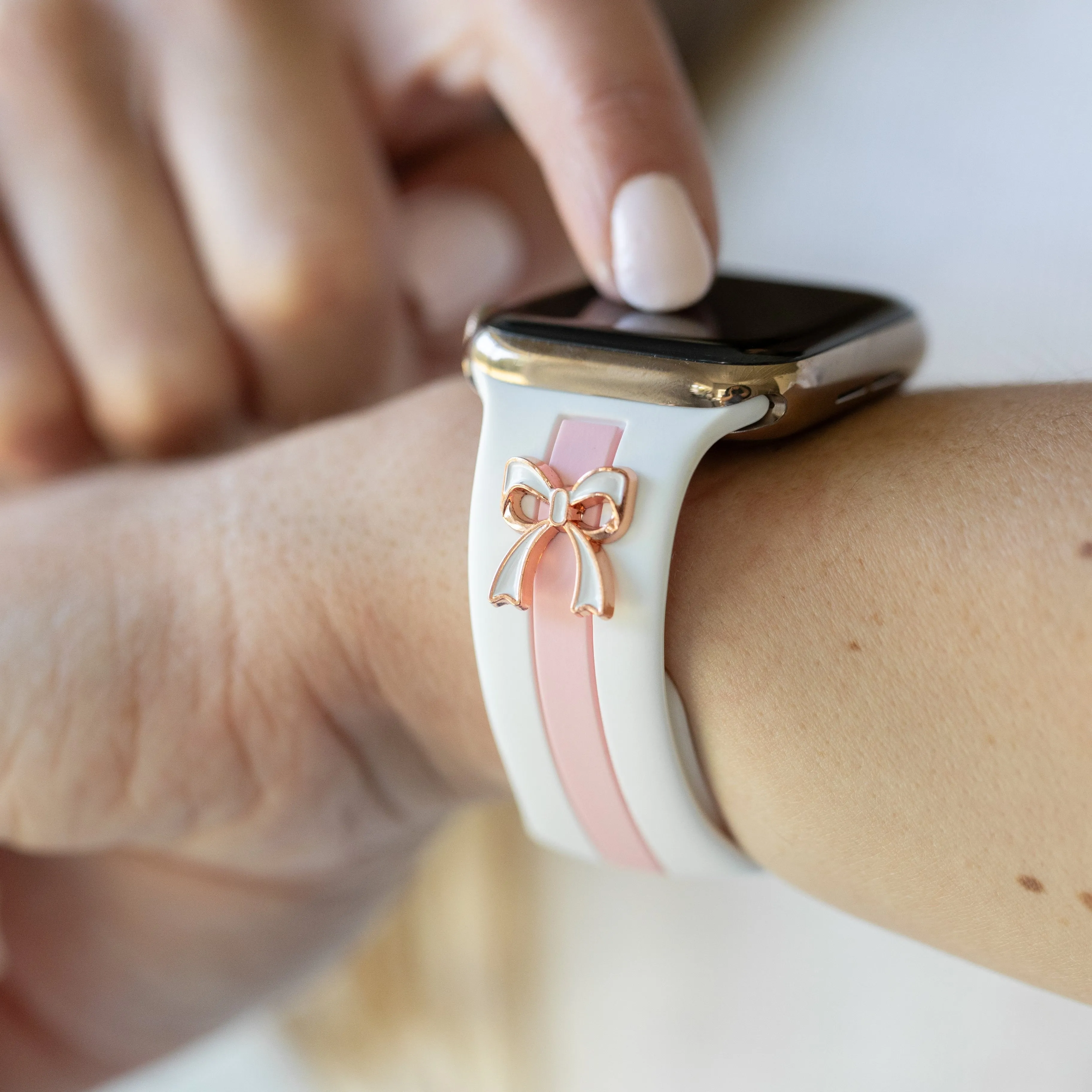 The It Girl White and Bubblegum Smart Watch Band