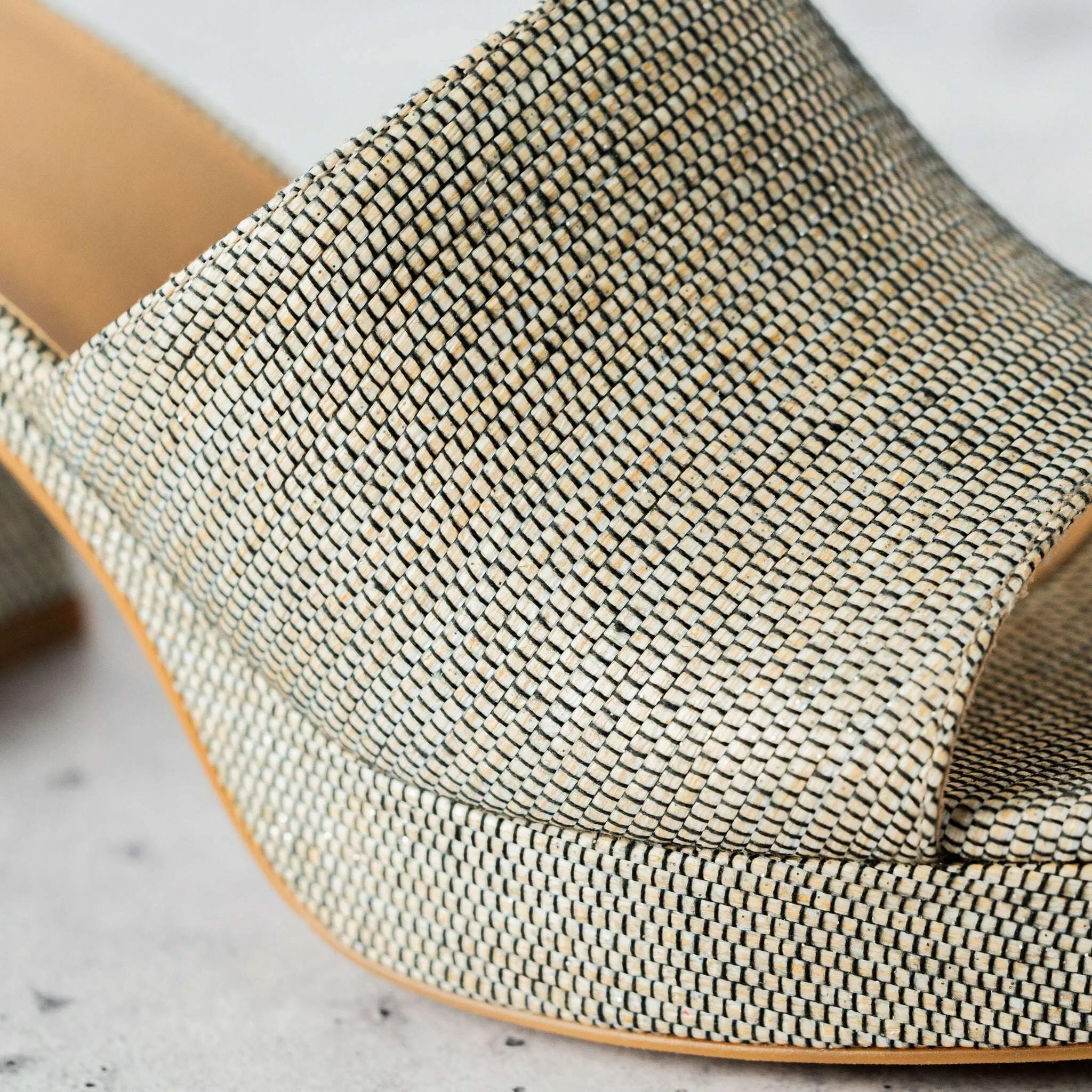 VANELi - Moyra - Camel Raffia